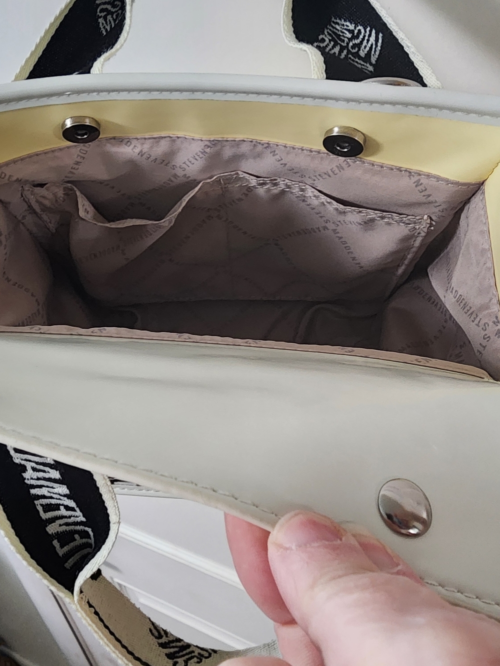 Steve Madden Mini Tote Bag Cream Structured Top Handle Logo Strap - Picture 5 of 7